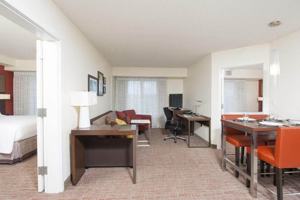Residence Inn By Marriott Bloomington Exterior photo