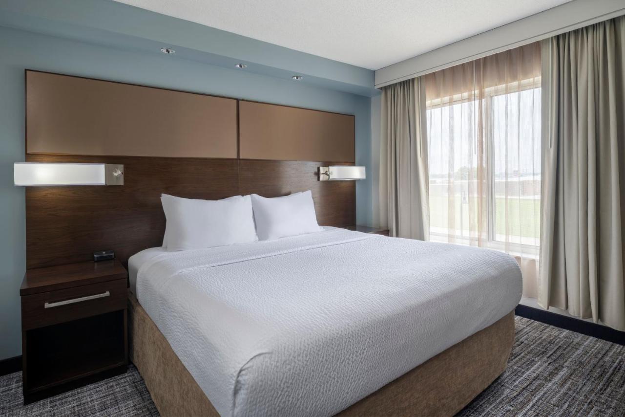 Residence Inn By Marriott Bloomington Exterior photo